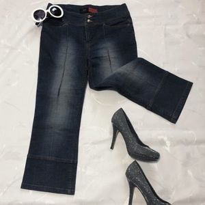 e-vie capri jeans NWOT